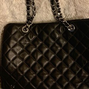 Authentic Michael Kors Lambskin leather tote.